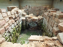The first archaeological research of Kaunas Town Hall was conducted in 1931, when professor Eduardas Volteris, searching for a rumoured underground tunnel connecting Kaunas castle and the Town Hall, discovered an underground latrine on the...