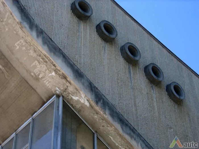 Fragment of the exterior. Photo by V. Petrulis, 2007