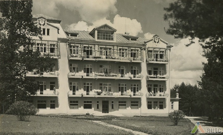 Raudonojo Kryžiaus sanatorija A. Panemunėje, 1935 m. A. Burkaus rinkinio nuotr.