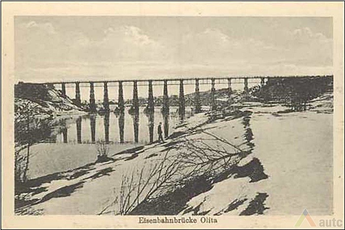 Vokiečių statytas laikinasis medinis tiltas apie 1915-1917 m. Berlyne išleistame atvirlaiškyje. H. Kebeikio kolekcija