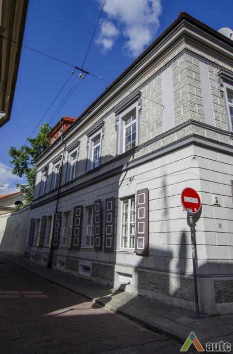 Šiltadaržio g. fasadas 2013 m. P. T. Laurinaičio nuotr. 