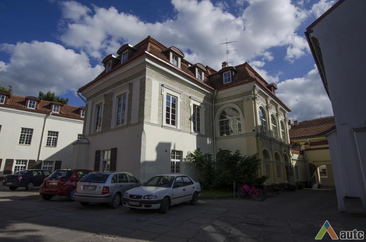 Kiemo fasadas 2013 m. P. T. Laurinaičio nuotr. 