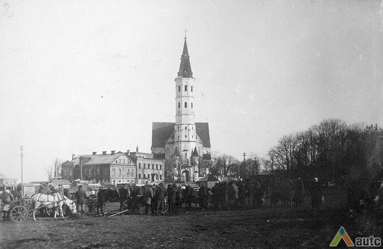 Senasis Šiaulių turgus, apie 1919 m. Iš Šiaulių „Aušros“ muziejaus rinkinio