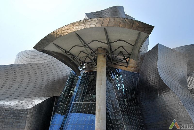 Bilbao Guggenheimo muziejus. V. Petrulio nuotr. 2013. The Museum Bilbao Guggenheim. V. Petrulis photo.