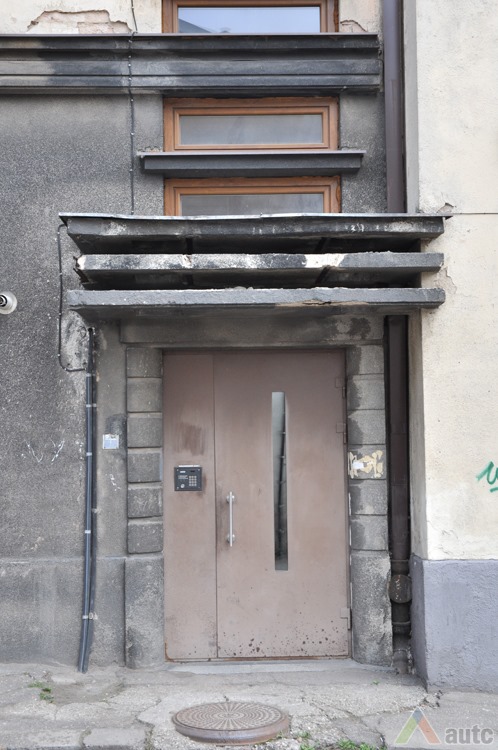 Fragment of façade. Photo by V. Petrulis, 2016.