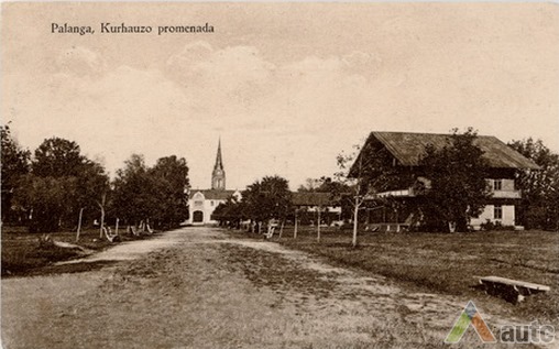 Pasivaikščiojimo takas Kurhauzo link apie 1921-1925 m. Iš Palangos gintaro muziejaus archyvo.
