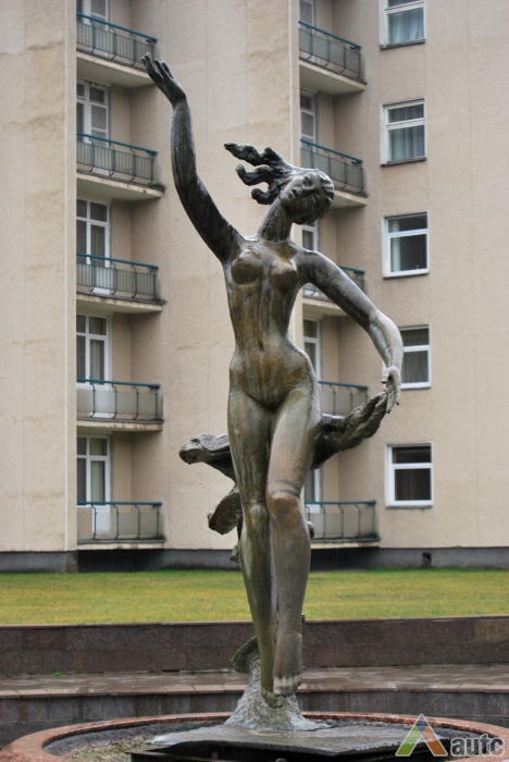 Skulptūra "Versmė". 2008 m., V. Petrulio nuotr.