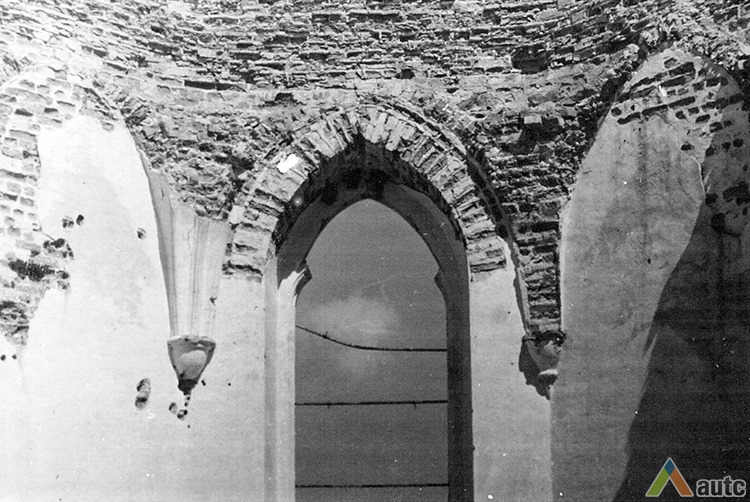 Deltuvos evangelikų reformatų bažnyčia. V. Zubovo nuotr., 1960 m., KTU ASI archyvas, Sk-02694