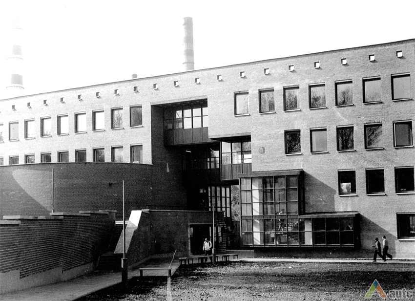 State Vehicle inspection headquarters. From the personal archive of K. Pempė