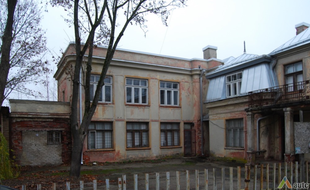 Additional building, photo by V. Petrulis, 2008