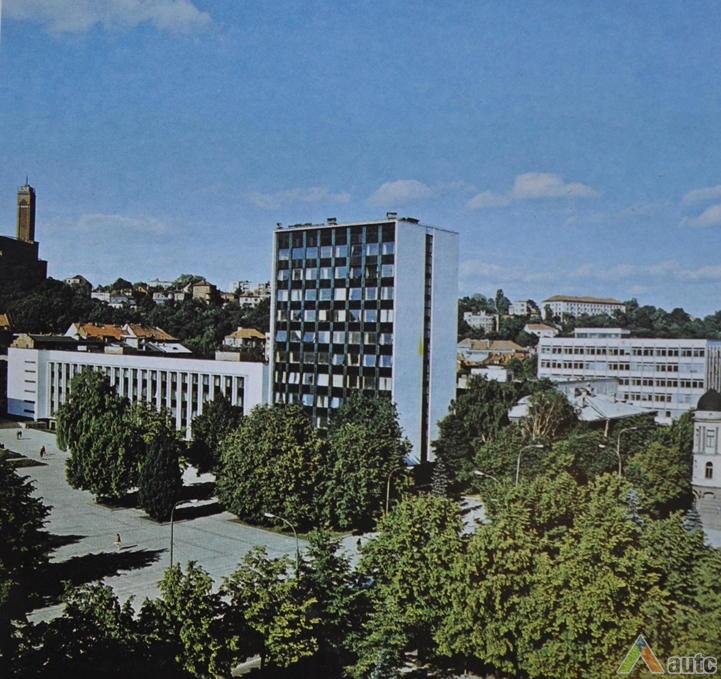 Pastato vaizdas. Iš fotoalbumo "Kaunas", 1982