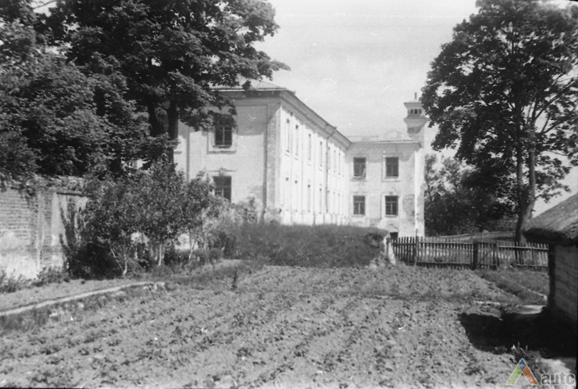 Barūnų vienuolynas. Mažeikos nuotr., 1957 m., KTU ASI archyvas, 00093