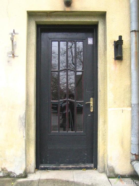 Išorės durys. S. Strazdienės nuotr., 2010 m.