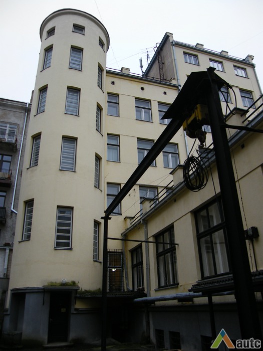 Rear facade. Photo by M. Bugailiškytė, 2013. 