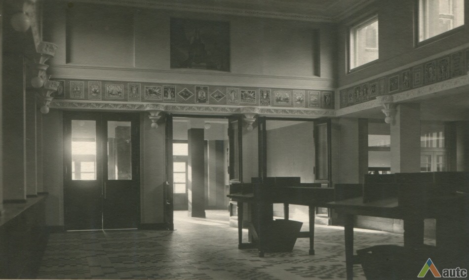 Interior of the main hall. Photo from personal collection of A. Burkus. 
