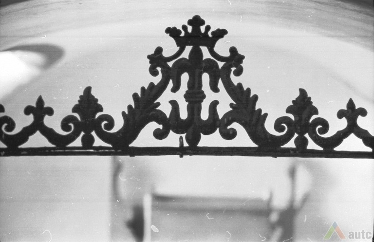Stakliškių Švč. Trejybės bažnyčios tvorelės ornamentas. KTU ASI archyvo nuotr., Sk-01882