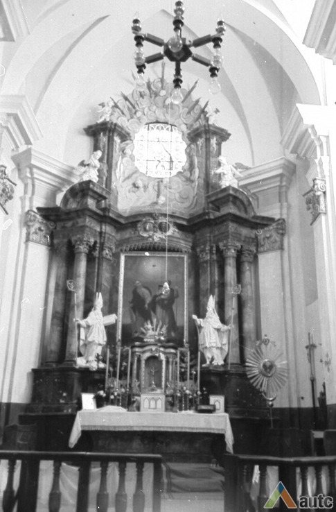 Stakliškių Švč. Trejybės bažnyčios Didysis altorius. KTU ASI archyvo nuotr., Sk-01878