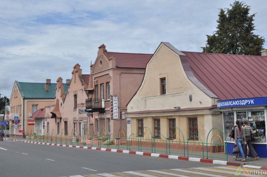 Baltarusija,Lietuvos architektūros paveldas Baltarusijoje,Miestelio (turgaus) aikštė